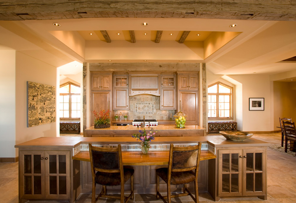 Modern-kitchen-with-tile-backsplash